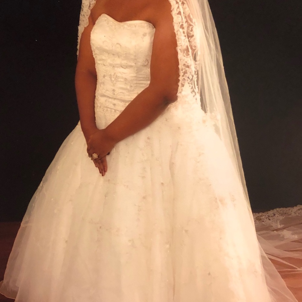 Oleg Cassini wedding gown